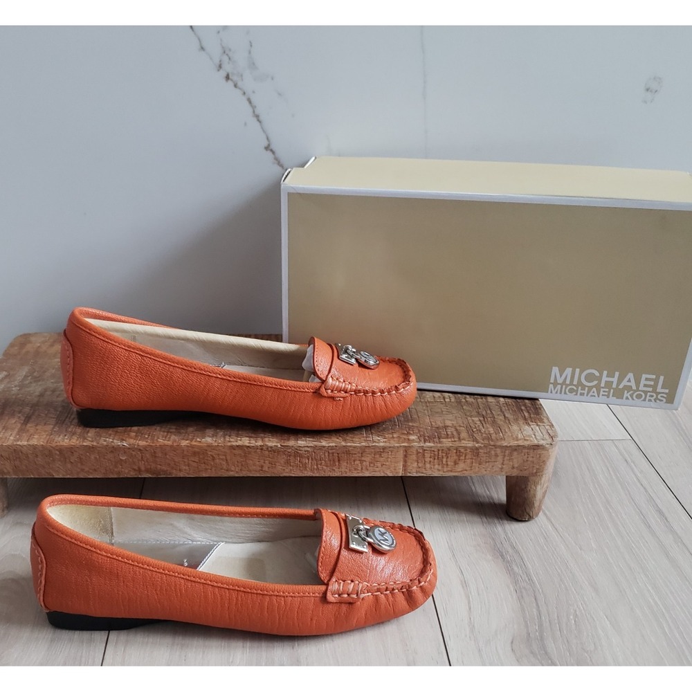 Michael‎ Kors Hamilton Loafer Womens 6M Tangerine Leather Silver Lock Flat